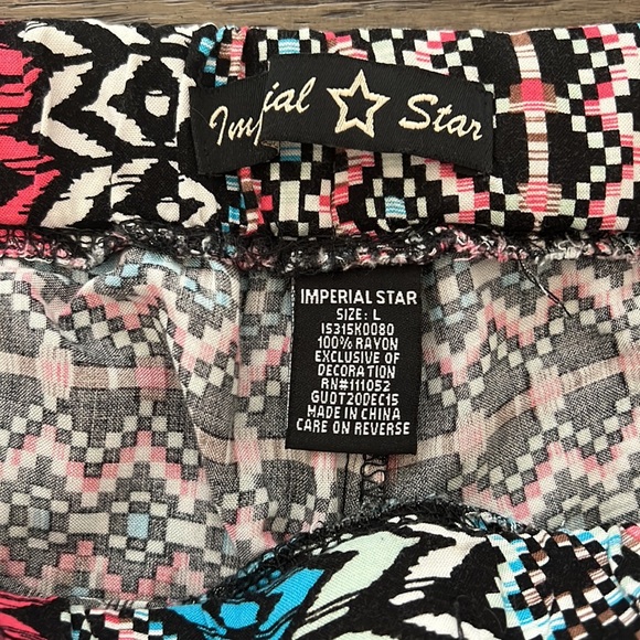 Imperial Star girls pull on patterned shorts - Picture 5 of 9